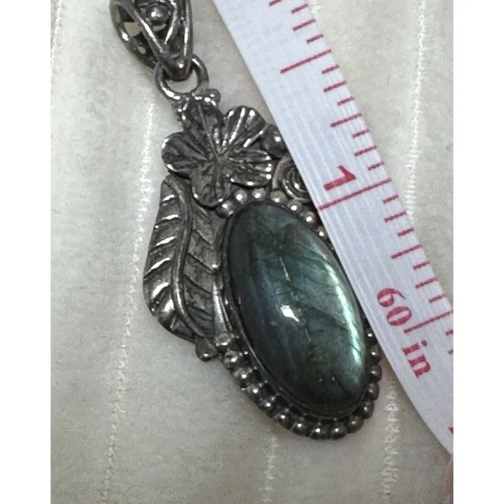 VTG LABRADORITE PENDANT set in Sterling Silver Flower & Leaf‎ Design SEE PICS
